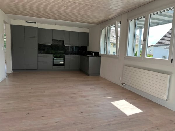 Helle 3,5-Zi Wohnung 4