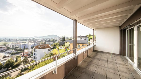 Stylische Penthouse Wohnung 2,5-Zi 11
