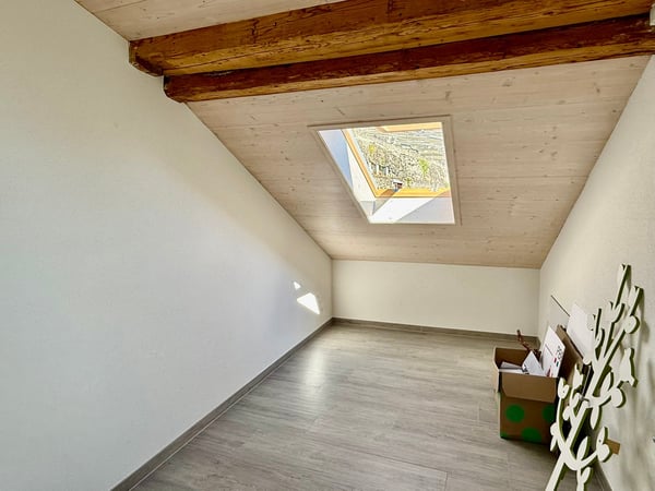 Bel appartement avec cachet - situé au coeur des vignes à deux pas de la plage de Rivaz 8