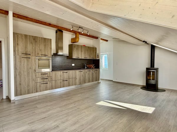 Bel appartement avec cachet - situé au coeur des vignes à deux pas de la plage de Rivaz 3