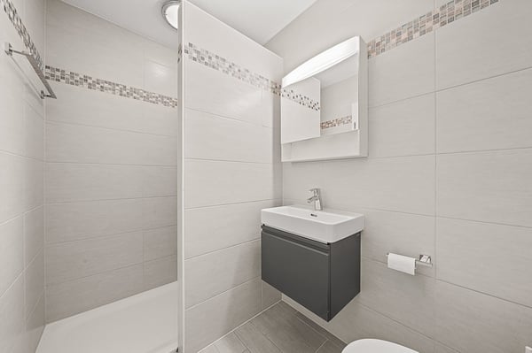 Magnifique appartement-duplex de 5,5 pièces avec balcon, jardin et superbe vue 7