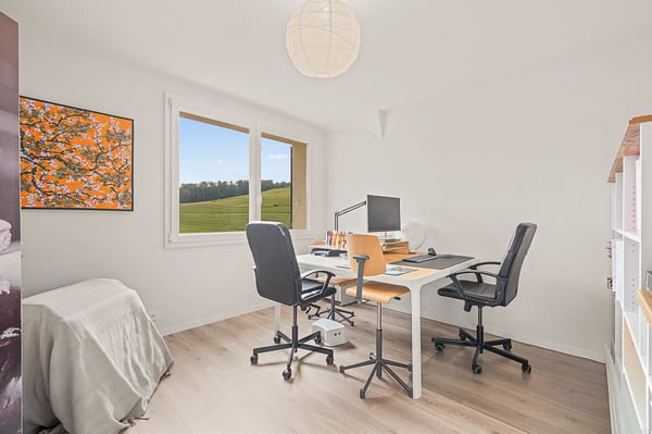 VALEYRES-SOUS-RANCES - Charmant appartement-duplex de 5,5 pièces avec balcon, jardin et superbe vue 9