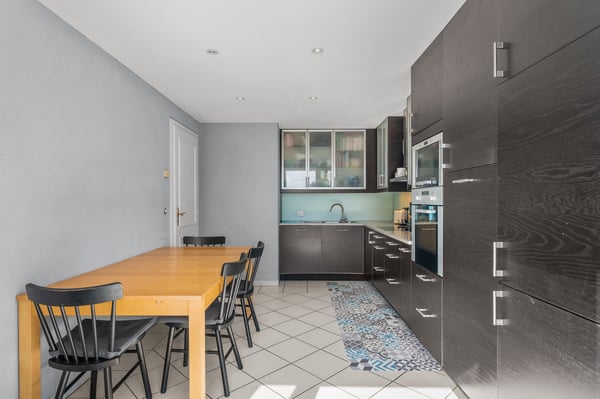 Superbe maison individuelle + studio indépendant - idéalement situé proche du centre-ville 6