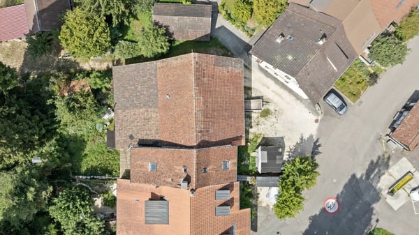 Wohn und Ökonomiegebäude im Dorfzentrum zum Wachküssen 4