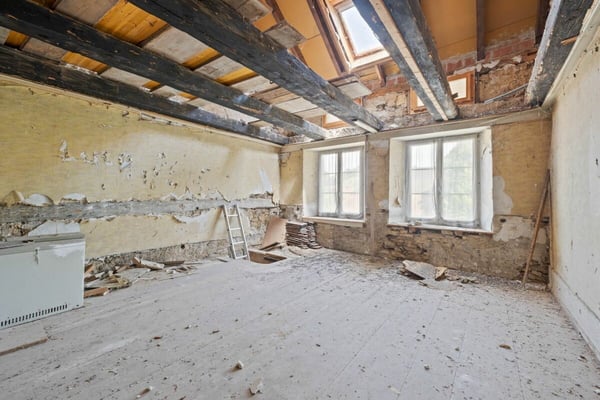 Wohn und Ökonomiegebäude im Dorfzentrum zum Wachküssen 7