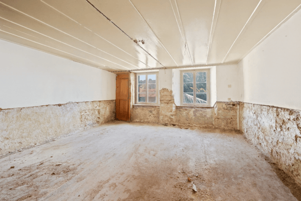 Wohn und Ökonomiegebäude im Dorfzentrum zum Wachküssen 6