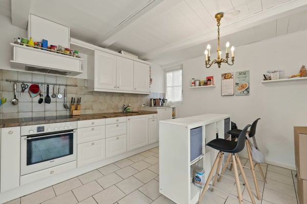 Freistehendes 2.5 Landhaus mit Weitblick sucht Familie 9