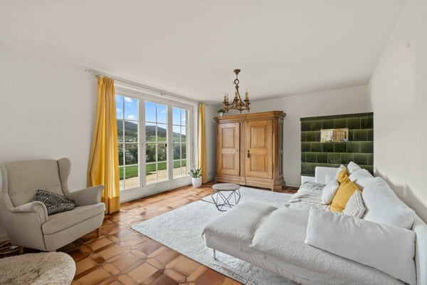 Freistehendes 2.5 Landhaus mit Weitblick sucht Familie 5