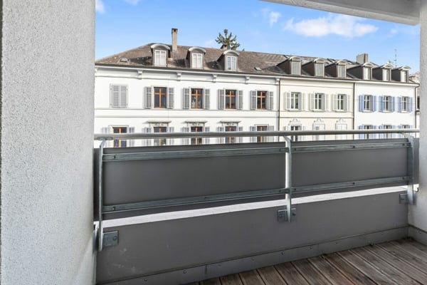 Grosszügiges Wohnen auf einer Etage -  1.5-Zimmer-Wohnung am Spalentor 16