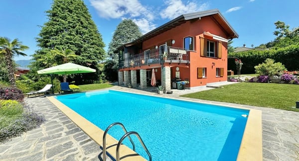 Ferienparadies in Italien (Brezzo di Bedero) 1