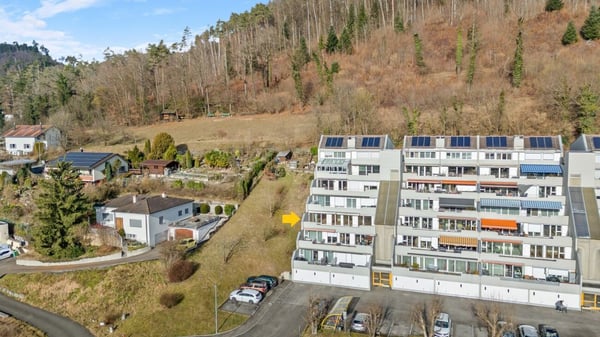 Renovierte 4.5-Zimmer-Wohnung mit grosszügigem Balkon, Lift und Garage 13