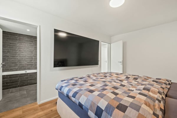 Modernes Wohnen auf zwei Ebenen - Stilvolle Maisonettewohnung in Allschwil 6