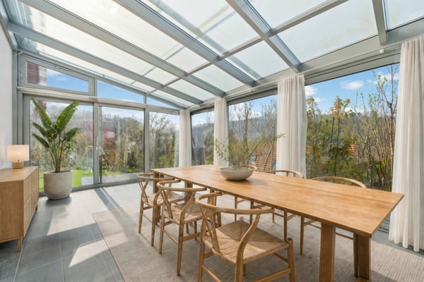 Grosszügiges 6.5-Zimmer Einfamilienhaus mit Pool & Wintergarten 5