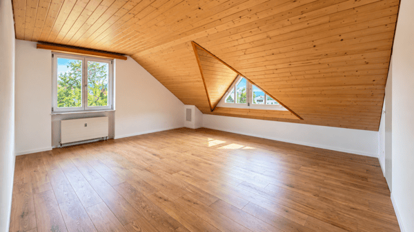 Grosszügige 4.5-Zimmer-Dachwohnung mit Cheminée & 2 Balkonen 6