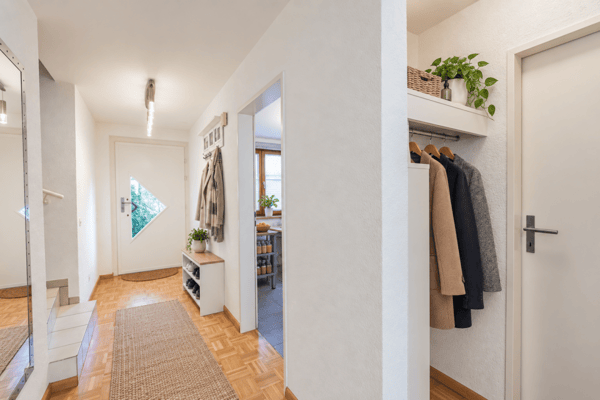 Wohnen wie im eigenen Haus - charmante Maisonettewohnung mit Wintergarten 2