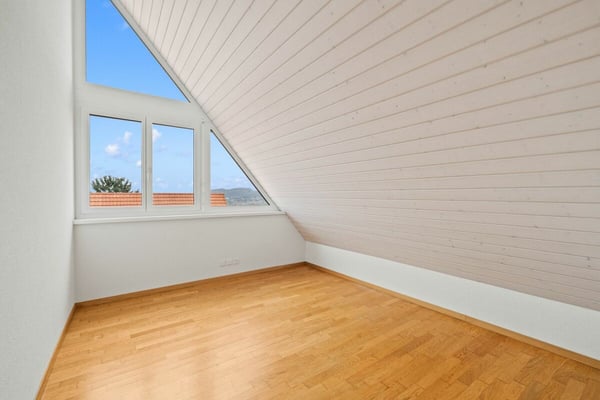 Grosszügige 5.5-Zimmer Maisonettewohnung mit viel Wohnkomfort 10