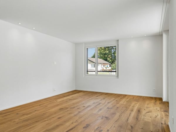 Erstbezug: 4.5-Zi-Gartenwohnung mit 57 m² Garten und Doppelgarage 13