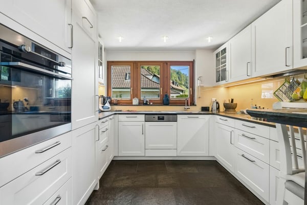 Maisonettewohnung mit Einliegerwohnung, Garten und Aussicht über das Rheintal 5