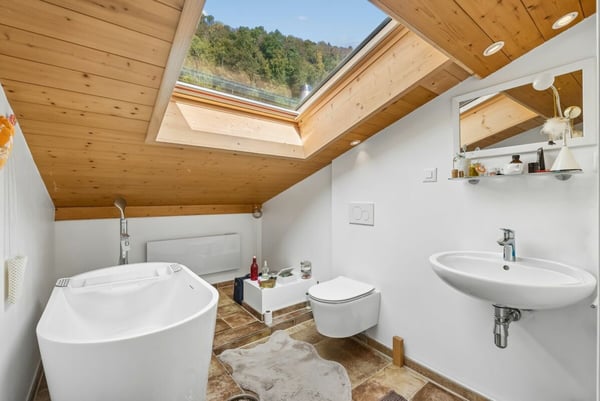Maisonettewohnung mit Einliegerwohnung, Garten und Aussicht über das Rheintal 11