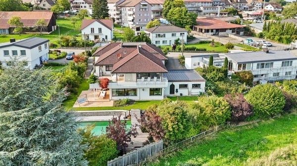 Villa mit Einliegerwohnung, Pool und Weitsicht - ein Zuhause voller Möglichkeiten 41