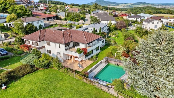 Villa mit Einliegerwohnung, Pool und Weitsicht - ein Zuhause voller Möglichkeiten 42