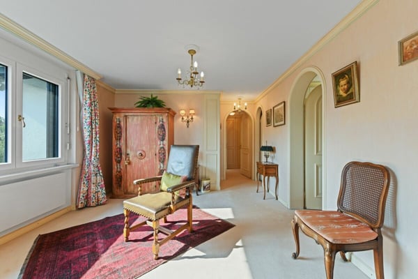 Villa mit Einliegerwohnung, Pool und Weitsicht - ein Zuhause voller Möglichkeiten 29