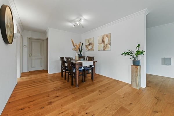 Villa mit Einliegerwohnung, Pool und Weitsicht - ein Zuhause voller Möglichkeiten 7