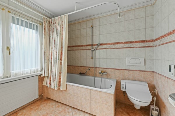 Villa mit Einliegerwohnung, Pool und Weitsicht - ein Zuhause voller Möglichkeiten 26