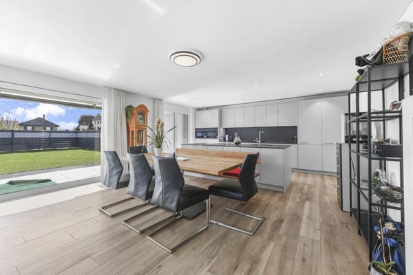 Modernes Wohnglück mit Charme - Ihr neues Zuhause im Grünen von Bütschwil 2