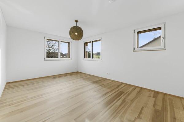 Modernes 1.5-Zimmer-Doppeleinfamilienhaus mit Gartenidylle und hochwertiger Ausstattung 12