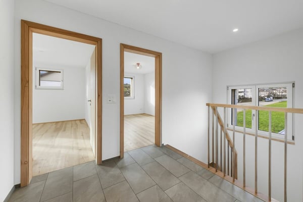 Modernes 1.5-Zimmer-Doppeleinfamilienhaus mit Gartenidylle und hochwertiger Ausstattung 21