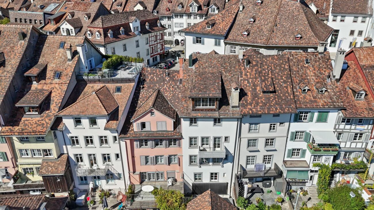 Charme et perspective - appartement-maisonnette unique dans le coeur de Wil SG