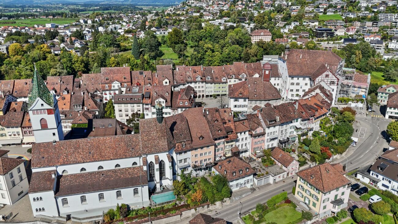 Charme et perspective - appartement-maisonnette unique dans le coeur de Wil SG