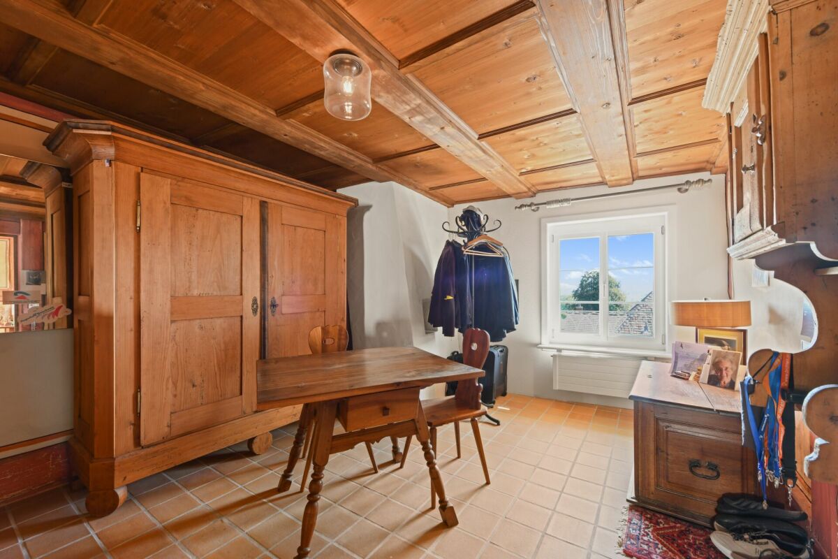 Charme et perspective - appartement-maisonnette unique dans le coeur de Wil SG