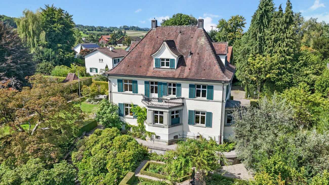 Historische Jugendstilvilla mit Charme, grossem Garten und viel Platz für Ihre Wohnträume