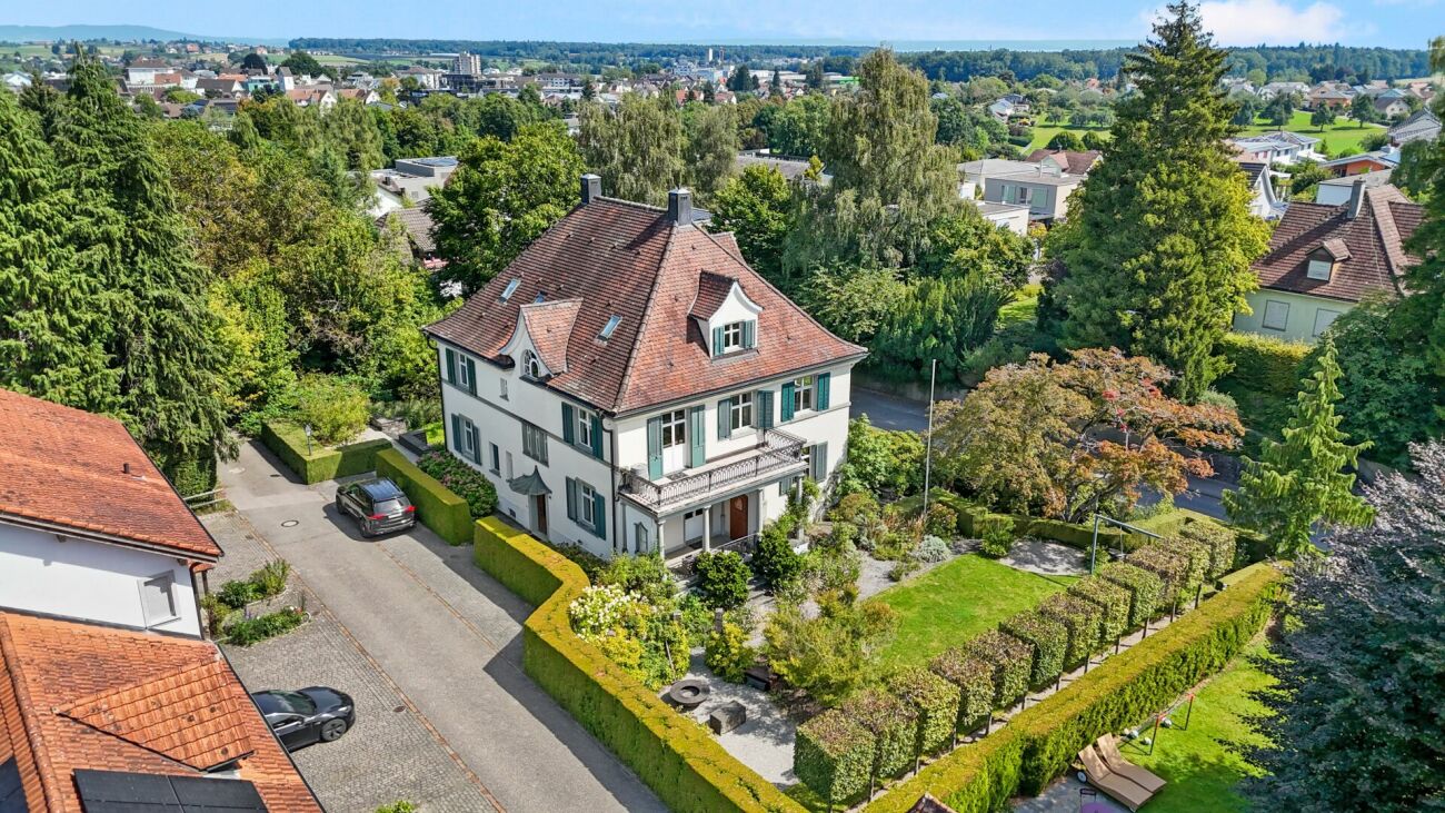 Historische Jugendstilvilla mit Charme, grossem Garten und viel Platz für Ihre Wohnträume