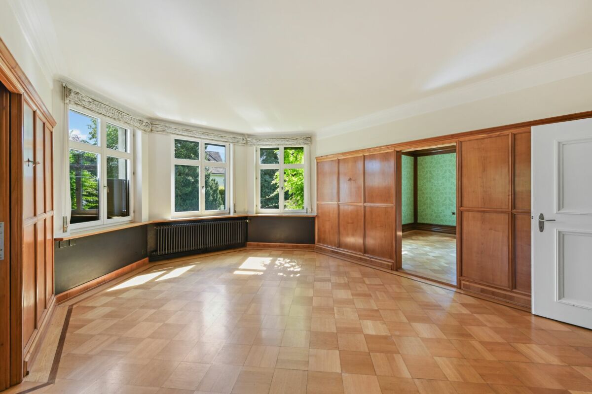 Historische Jugendstilvilla mit Charme, grossem Garten und viel Platz für Ihre Wohnträume