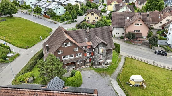 6.5 ZIMMER DOPPELEINFAMILIENHAUS MIT GROSSEM GARTEN UND EINLIEGERWOHNUNG 26