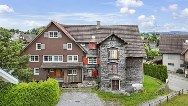 6.5 ZIMMER DOPPELEINFAMILIENHAUS MIT GROSSEM GARTEN UND EINLIEGERWOHNUNG 25
