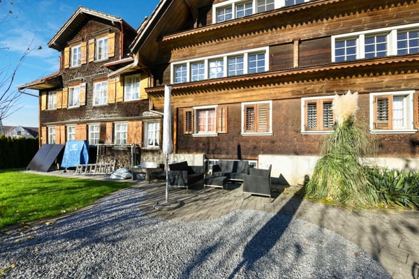 6.5 ZIMMER DOPPELEINFAMILIENHAUS MIT GROSSEM GARTEN UND EINLIEGERWOHNUNG 18