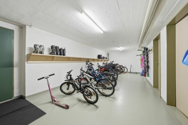 Charmante kernsanierte Dachwohnung mit Balkon und Weitsicht in idyllischem Urnäsch 25