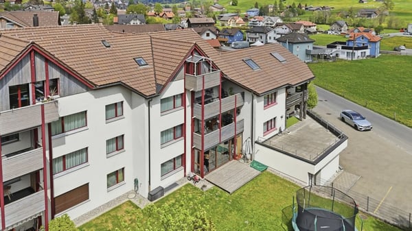 Charmante kernsanierte Dachwohnung mit Balkon und Weitsicht in idyllischem Urnäsch 28