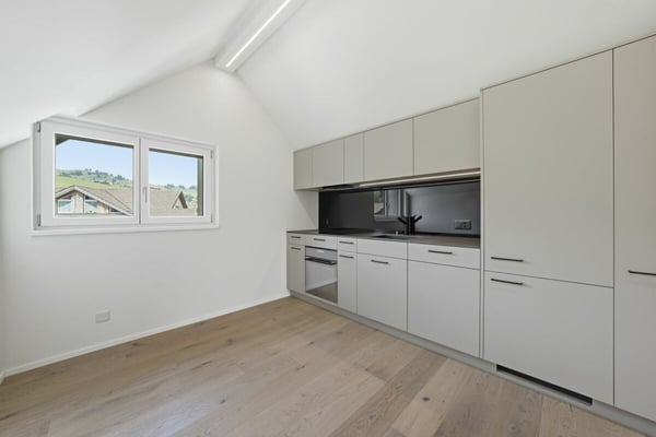 Charmante kernsanierte Dachwohnung mit Balkon und Weitsicht in idyllischem Urnäsch 7