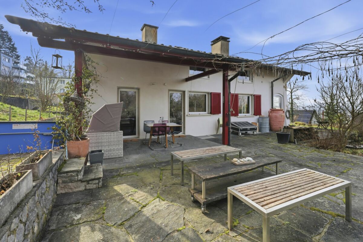 Einzigartiges Anwesen mit Naturpool, Weinberg und Spa-Oase in traumhafter Lage von Klingnau