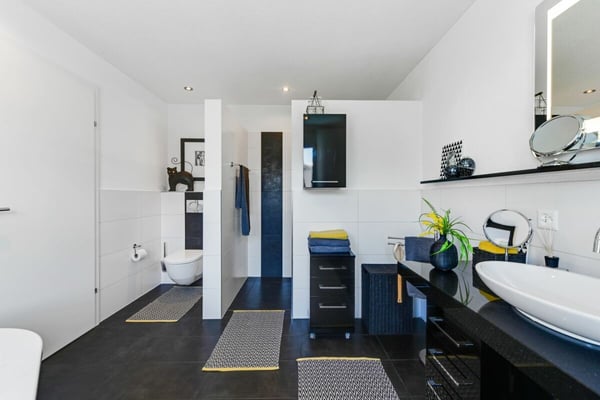 Modernes Wohnerlebnis mit Weitblick -  Einfamilienhaus mit Pool, Gartenidylle  und Panoramasicht 14