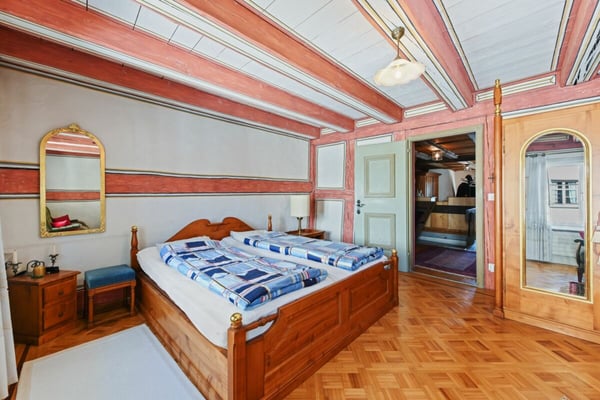 Mietkauf: Zeitlose Eleganz mit Weitblick - stilvolle Maisonette-Dachwohnung im Herzen von Wil SG 15