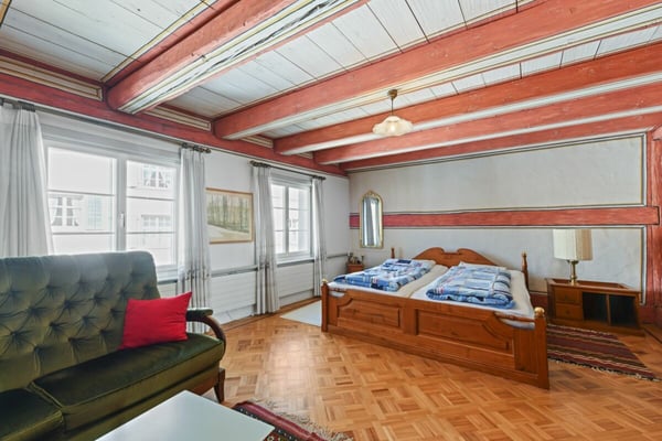 Mietkauf: Zeitlose Eleganz mit Weitblick - stilvolle Maisonette-Dachwohnung im Herzen von Wil SG 21