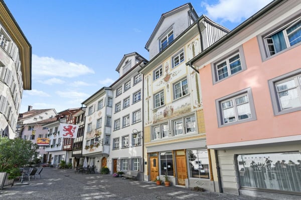 Mietkauf: Zeitlose Eleganz mit Weitblick - stilvolle Maisonette-Dachwohnung im Herzen von Wil SG 32