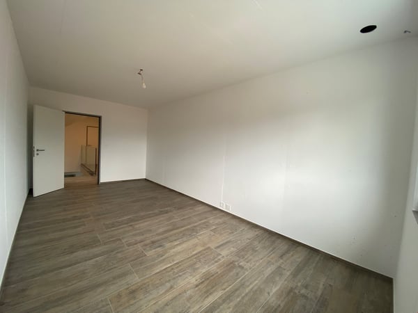 Moderne 5.5 Zimmer Maisonettewohnung an zentraler Lage 10