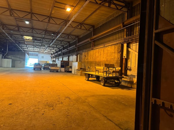 Grand entrepôt industriel à Porrentruy à louer env. 2227m2 9